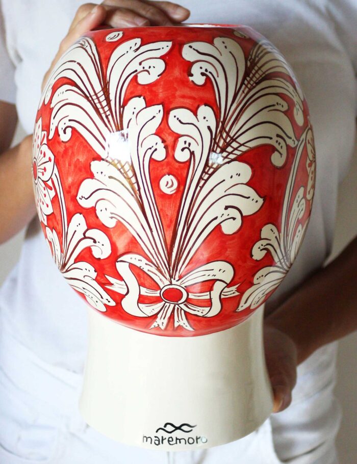 Testa di moro in ceramica siciliana decorata