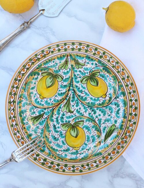 Piatto piano ceramica siciliana decorata Gioiosa